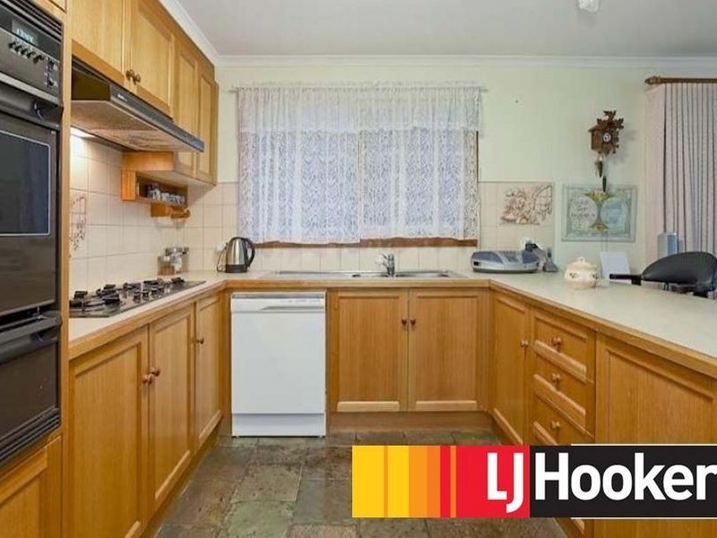 4 Tilba Court, Berwick VIC 3806