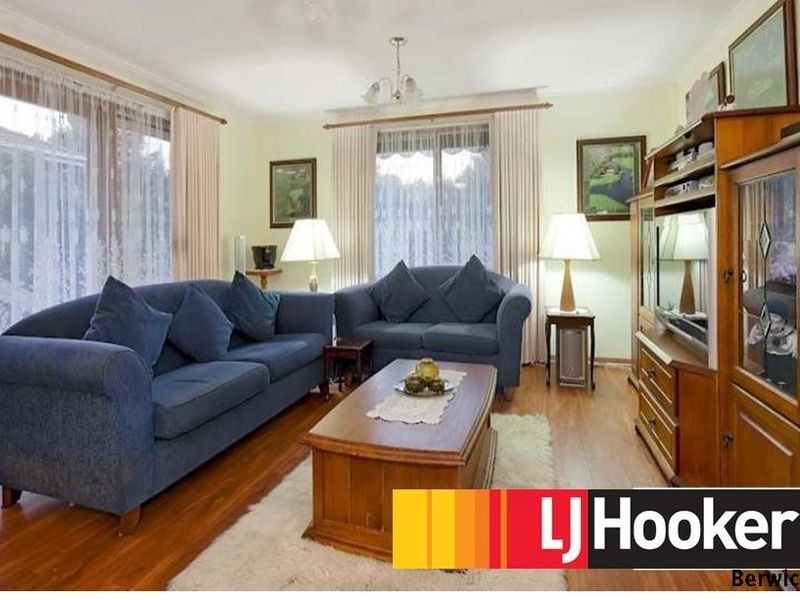 4 Tilba Court, Berwick VIC 3806
