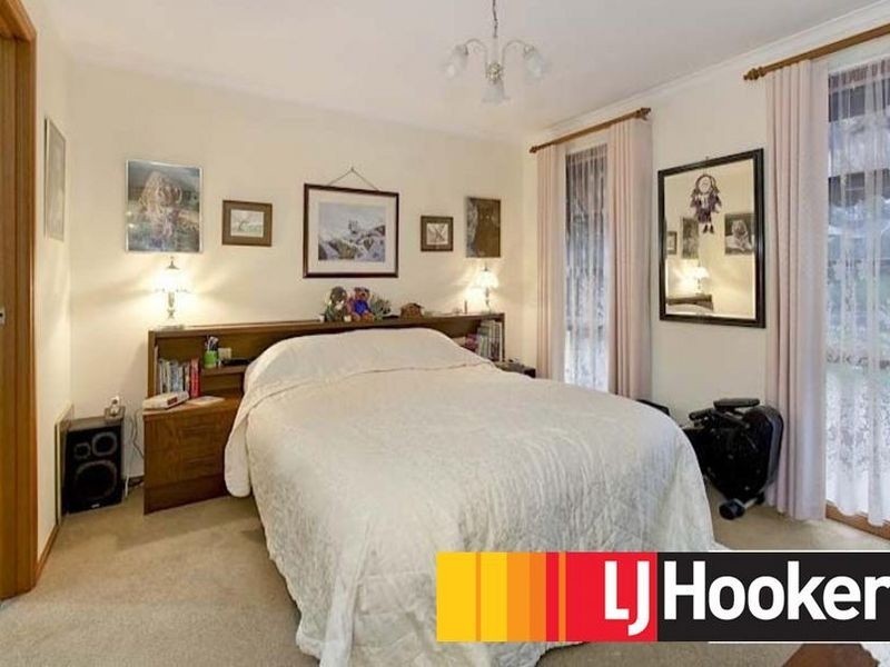 4 Tilba Court, Berwick VIC 3806