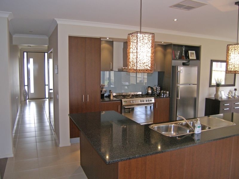 5 Florida Court, Berwick VIC 3806