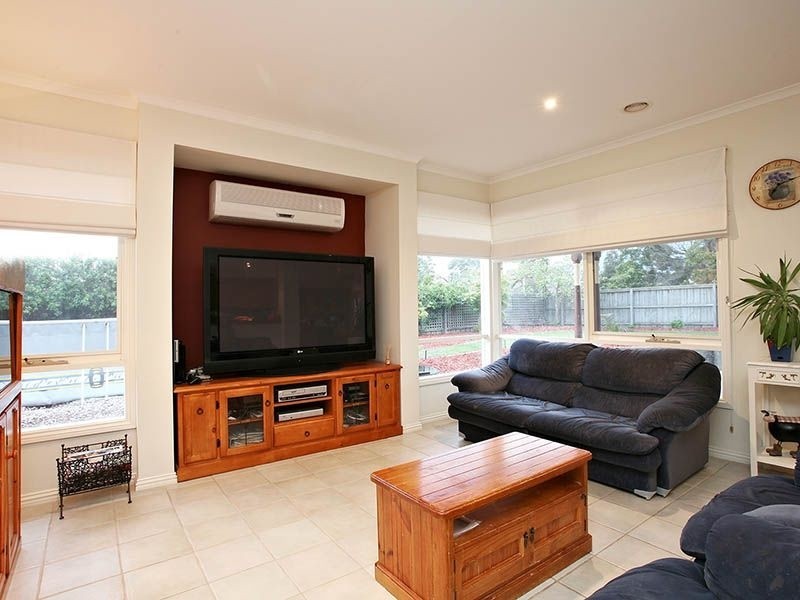 21 Hagen Drive, Berwick VIC 3806