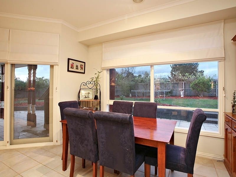 21 Hagen Drive, Berwick VIC 3806