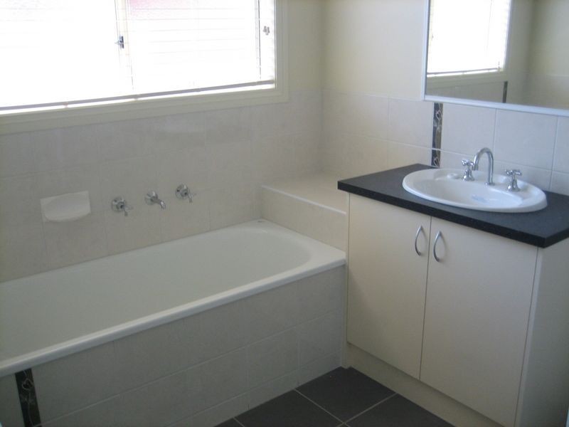 58 Bellarine Drive, Cranbourne VIC 3977