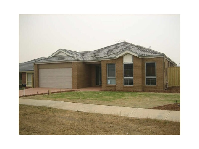 1 Atkinson Drive, Berwick VIC 3806