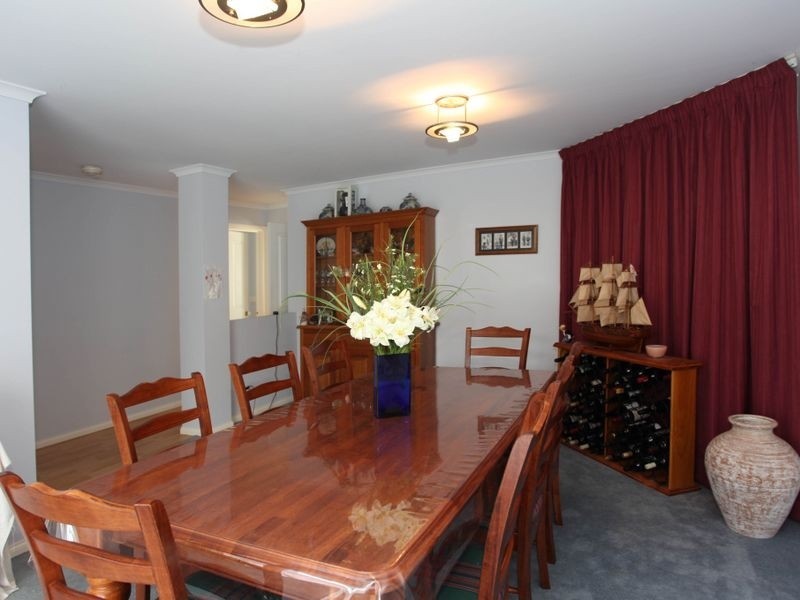 13 Minton Walk, Narre Warren South VIC 3805