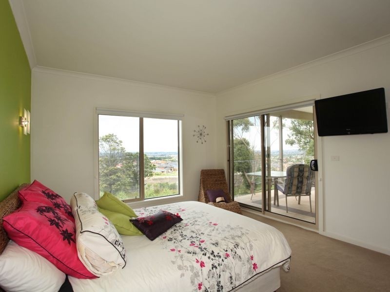 38 Leemak Crescent, Berwick VIC 3806