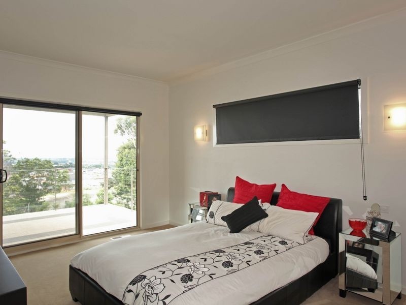 38 Leemak Crescent, Berwick VIC 3806