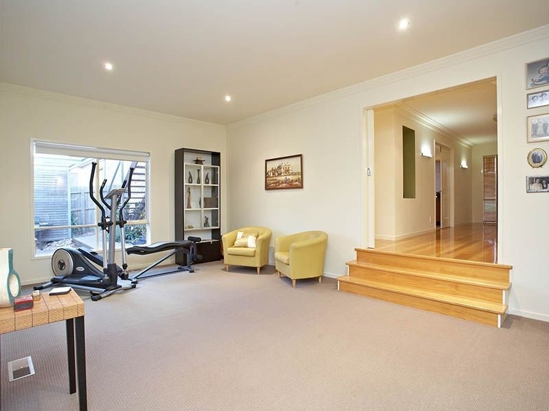 7 Fantail Way, Berwick VIC 3806