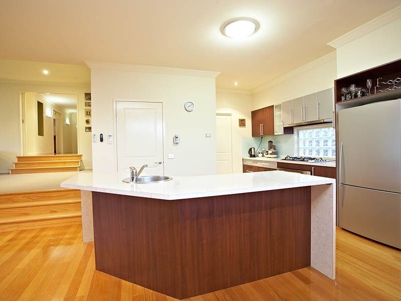 7 Fantail Way, Berwick VIC 3806