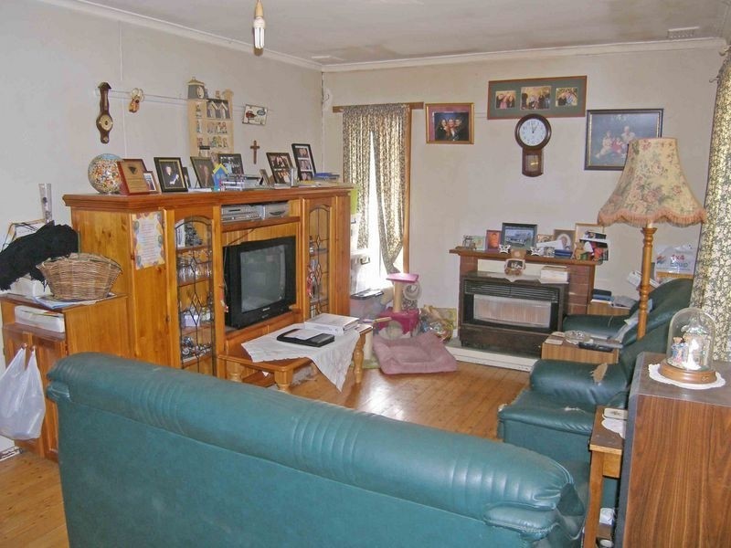 12 Menzies Avenue, Dandenong North VIC 3175