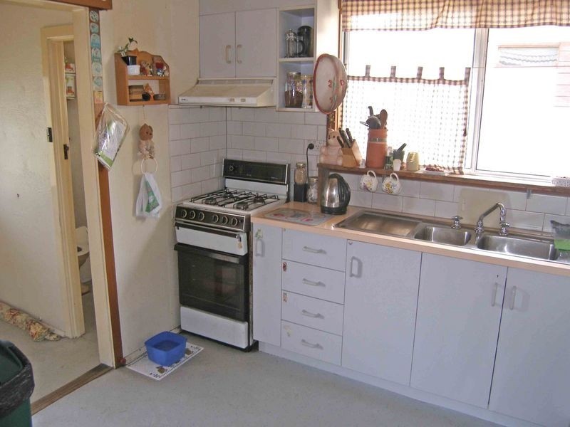 12 Menzies Avenue, Dandenong North VIC 3175