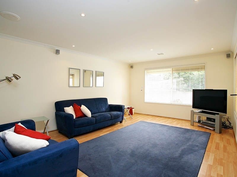 2 Earl Place, Hallam VIC 3803