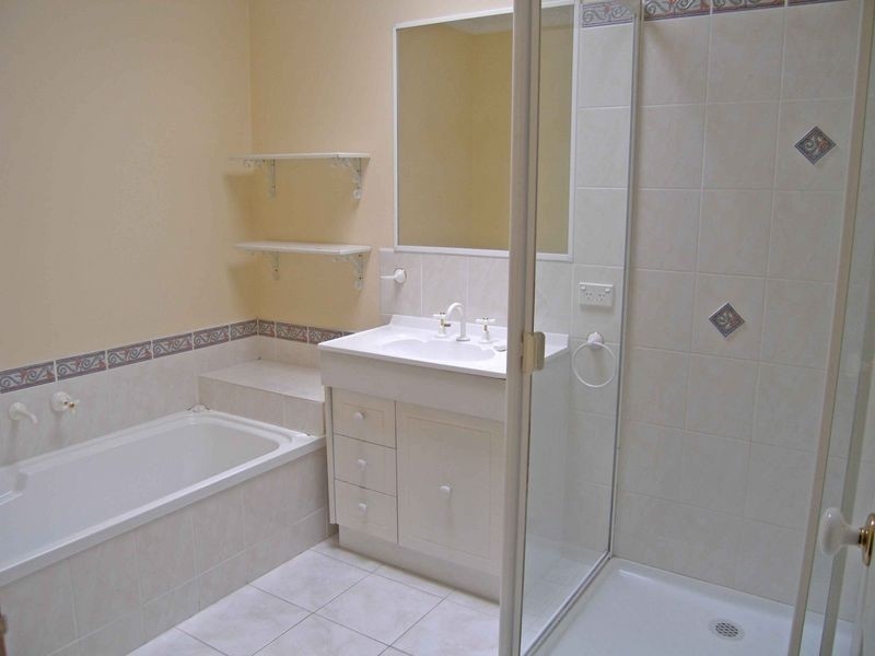 2/271 Soldiers Road, Beaconsfield VIC 3807