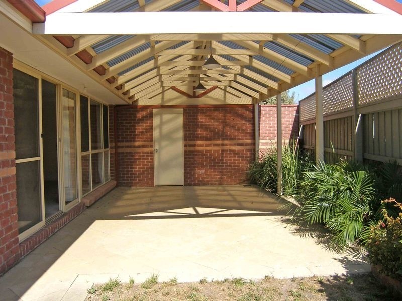 2/271 Soldiers Road, Beaconsfield VIC 3807