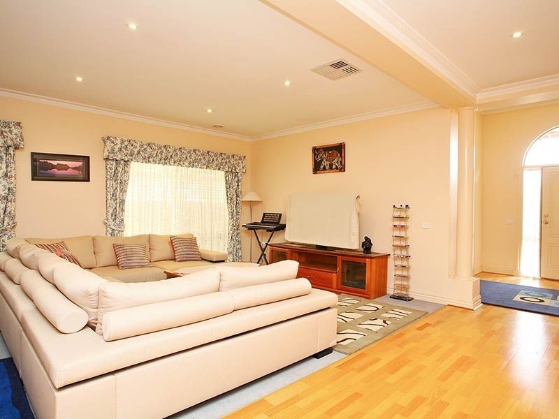 396 Ormond Road, Narre Warren South VIC 3805