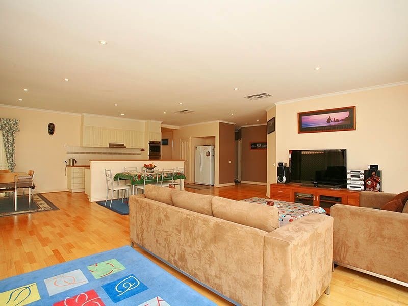 396 Ormond Road, Narre Warren South VIC 3805