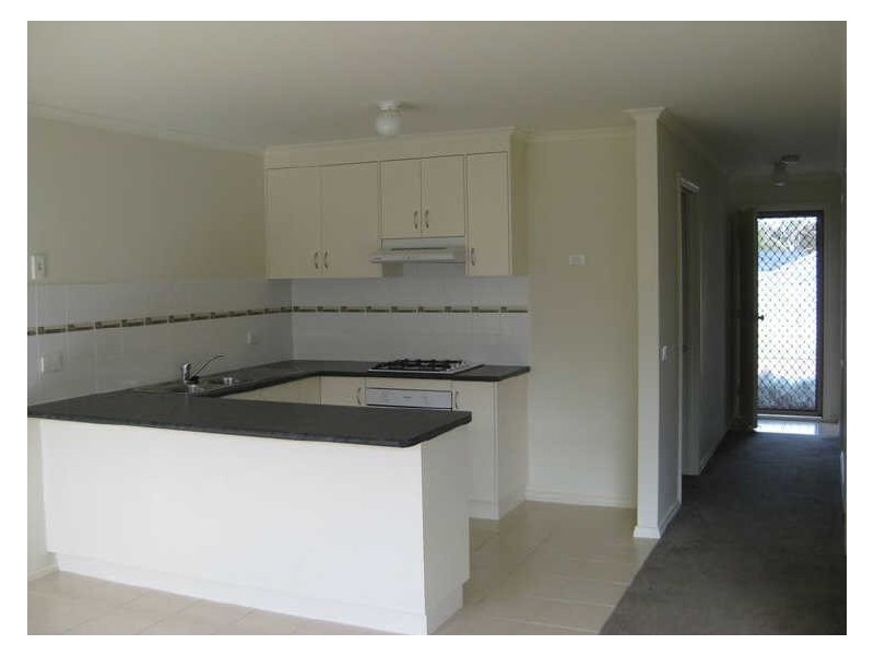 2/51 Sunnyvale Drive, Langwarrin VIC 3910