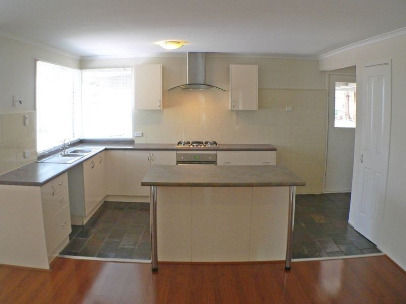 49 Warana Drive, Hampton Park VIC 3976