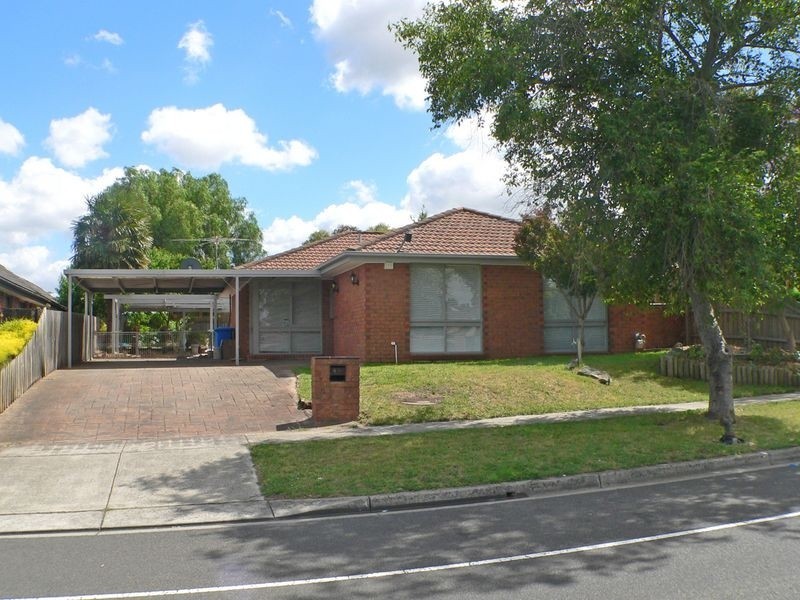 49 Warana Drive, Hampton Park VIC 3976