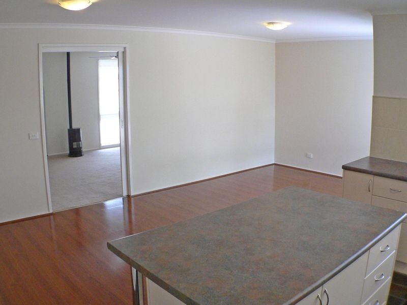 49 Warana Drive, Hampton Park VIC 3976