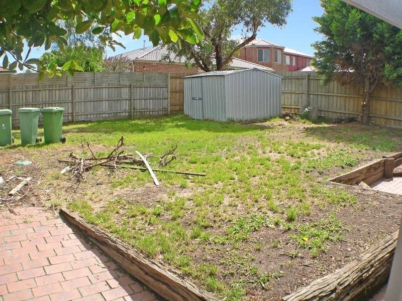 49 Warana Drive, Hampton Park VIC 3976