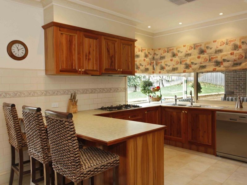 12 Milparinka Way, Berwick VIC 3806