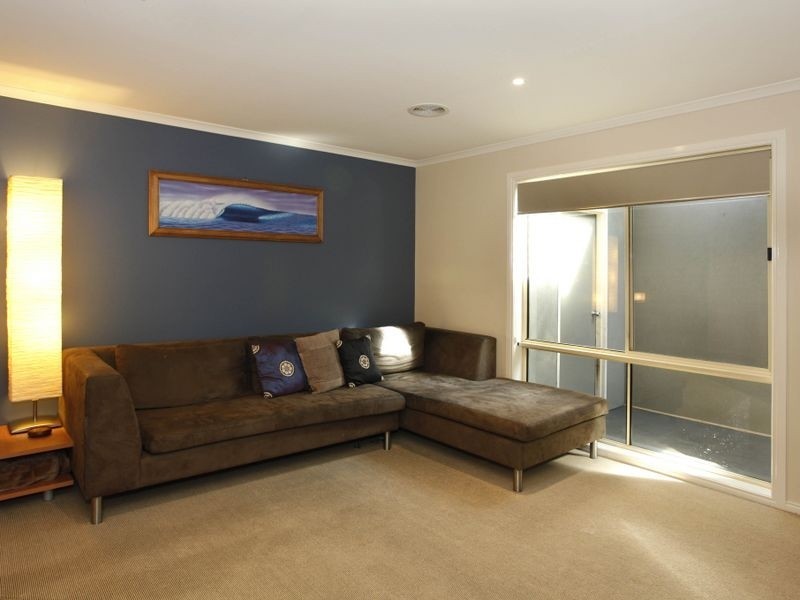10 Redmore Court, Berwick VIC 3806