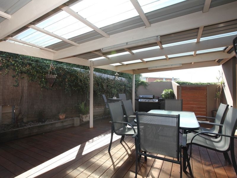 10 Redmore Court, Berwick VIC 3806