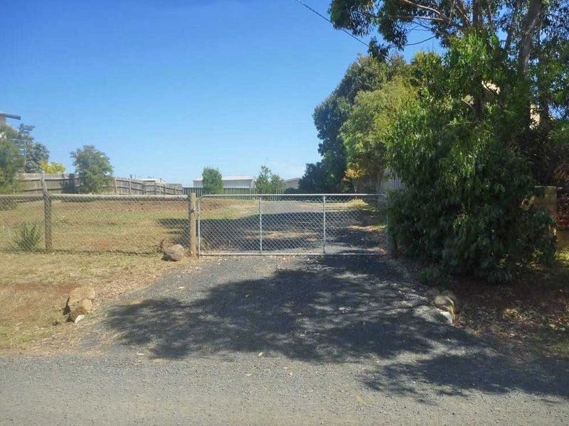 18 Clipper Crescent, Sunset Strip VIC 3922