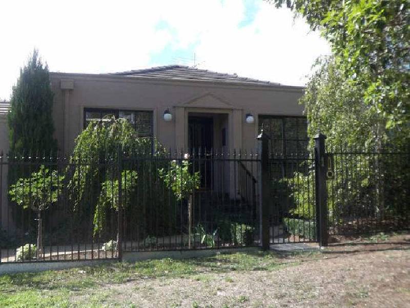 1 Brisbane Street, Berwick VIC 3806