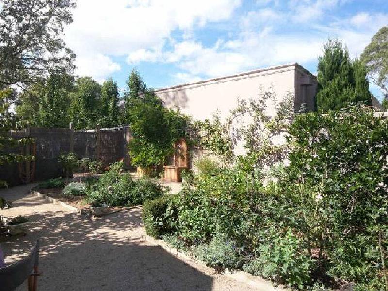 1 Brisbane Street, Berwick VIC 3806