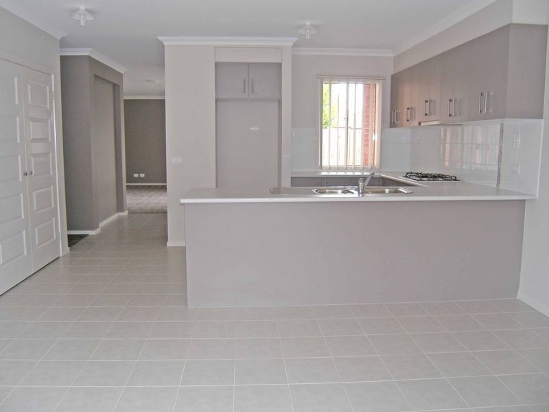 14a Upton Crescent, Narre Warren VIC 3805