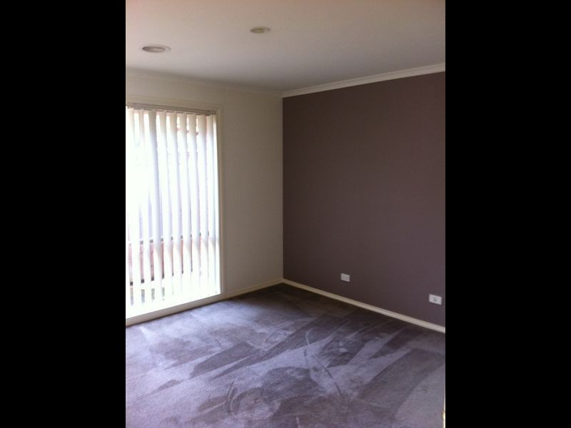 8 Sarah Louise Place, Berwick VIC 3806