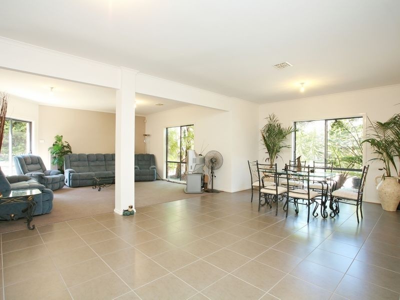 62 Chirnside Road, Berwick VIC 3806