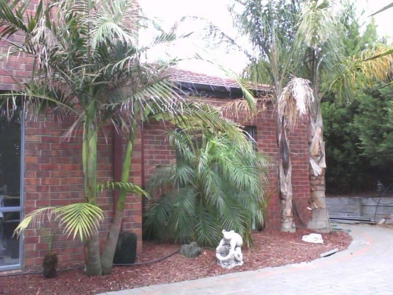 62 Chirnside Road, Berwick VIC 3806