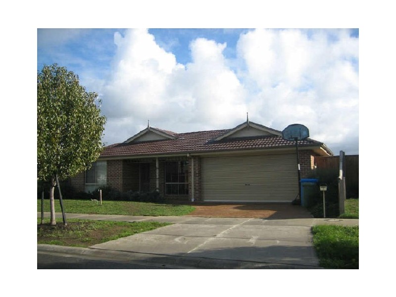 5 Glade Court, Cranbourne VIC 3977