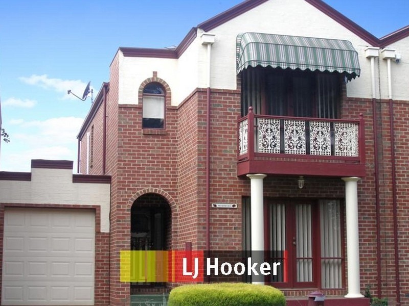 6 Zena Place, Berwick VIC 3806