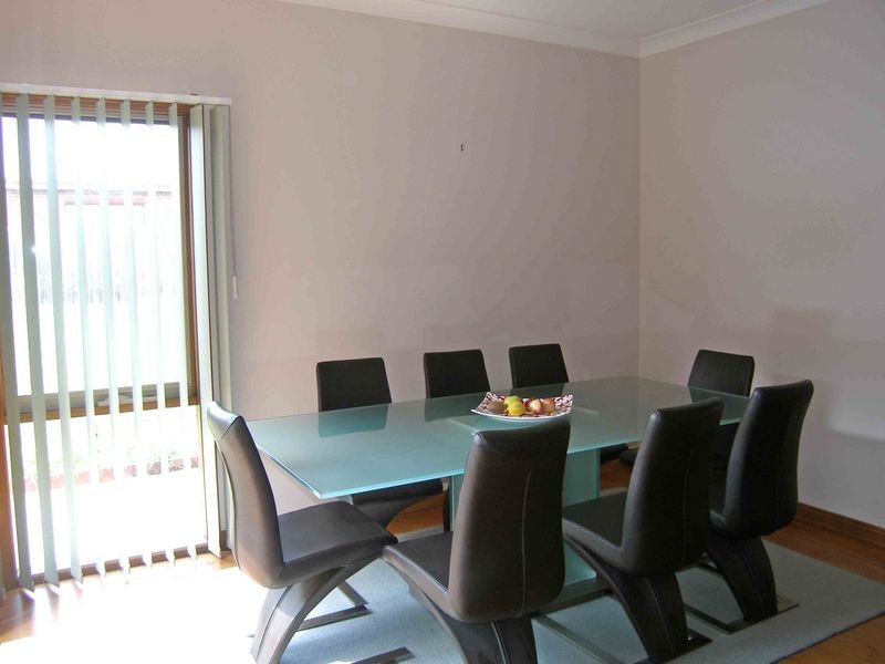 6 Zena Place, Berwick VIC 3806