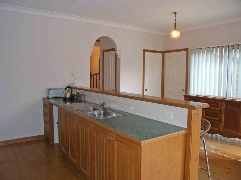 6 Zena Place, Berwick VIC 3806