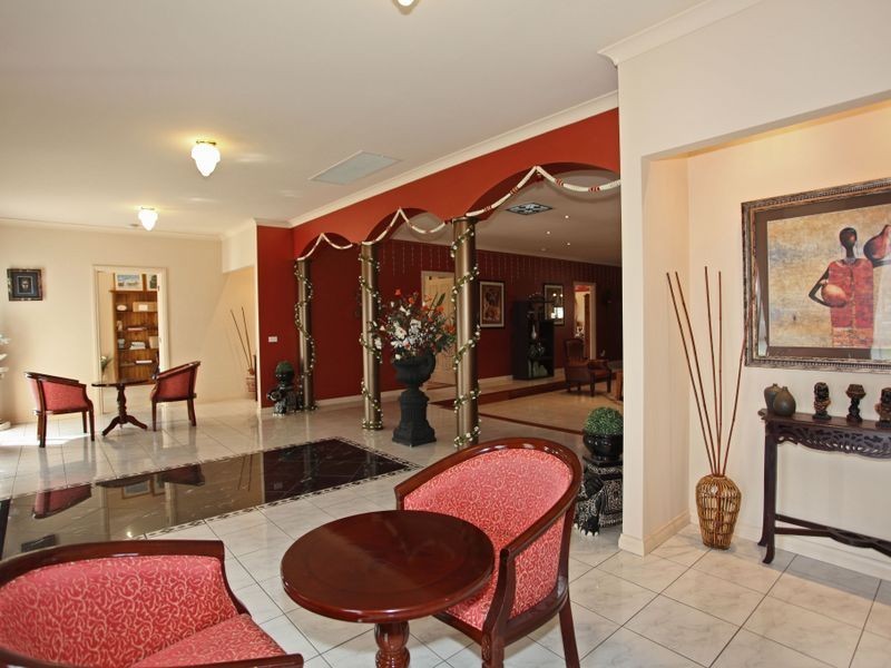 2 Springbank Rise, Narre Warren North VIC 3804