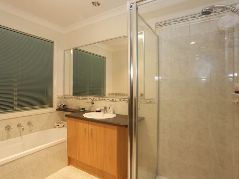 20 Vaucluse Street, Berwick VIC 3806