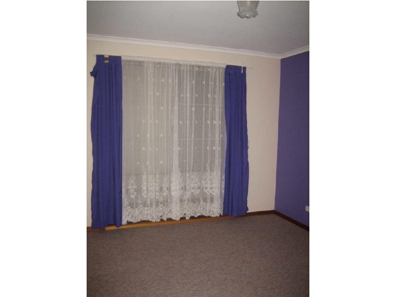 1/11 Beaconsfield Avenue, Beaconsfield VIC 3807
