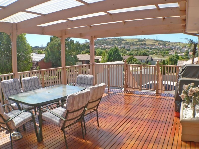 28 Pirra Place, Narre Warren VIC 3805