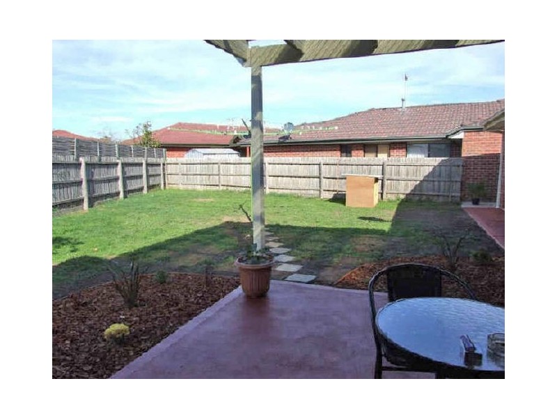 8 Balmaceda Court, Berwick VIC 3806