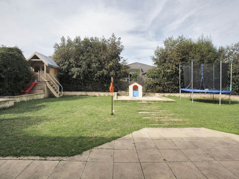 47 McCubbin Way, Berwick VIC 3806