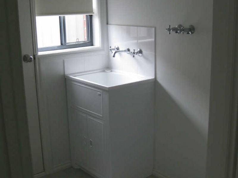 25 Mossman Drive, Cranbourne East VIC 3977