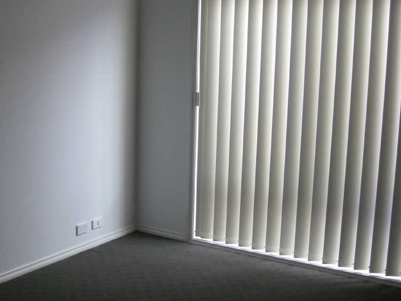 25 Mossman Drive, Cranbourne East VIC 3977