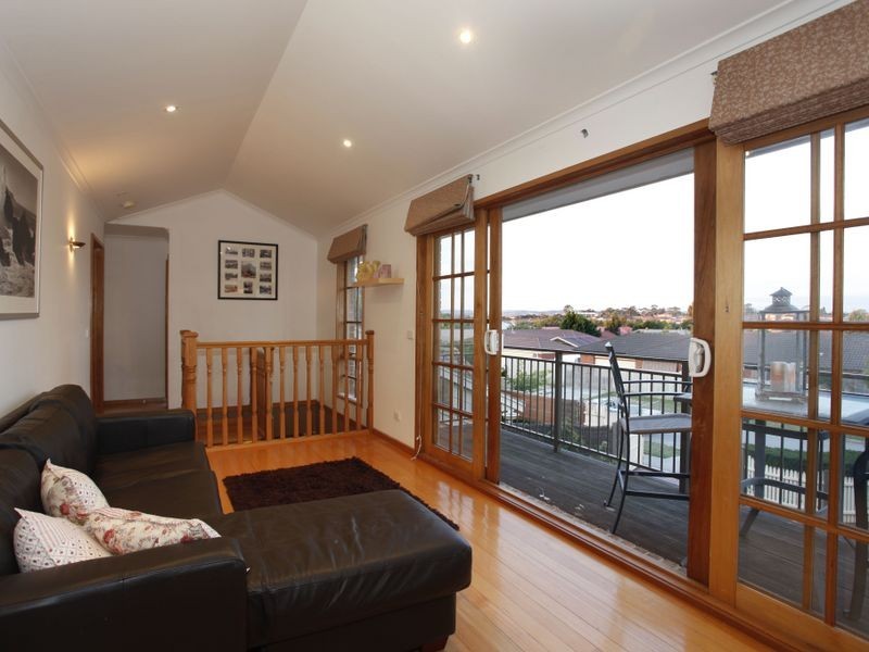 6 Raleigh Drive, Narre Warren South VIC 3805