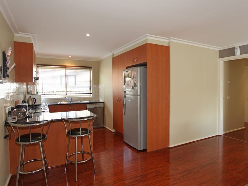 13 Glenisla Way, Berwick VIC 3806