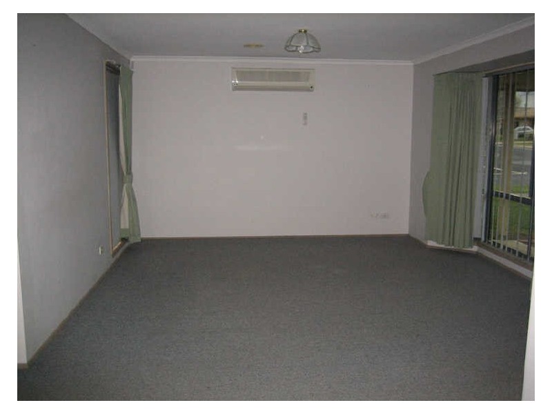 61 Bellevue Drive, Berwick VIC 3806